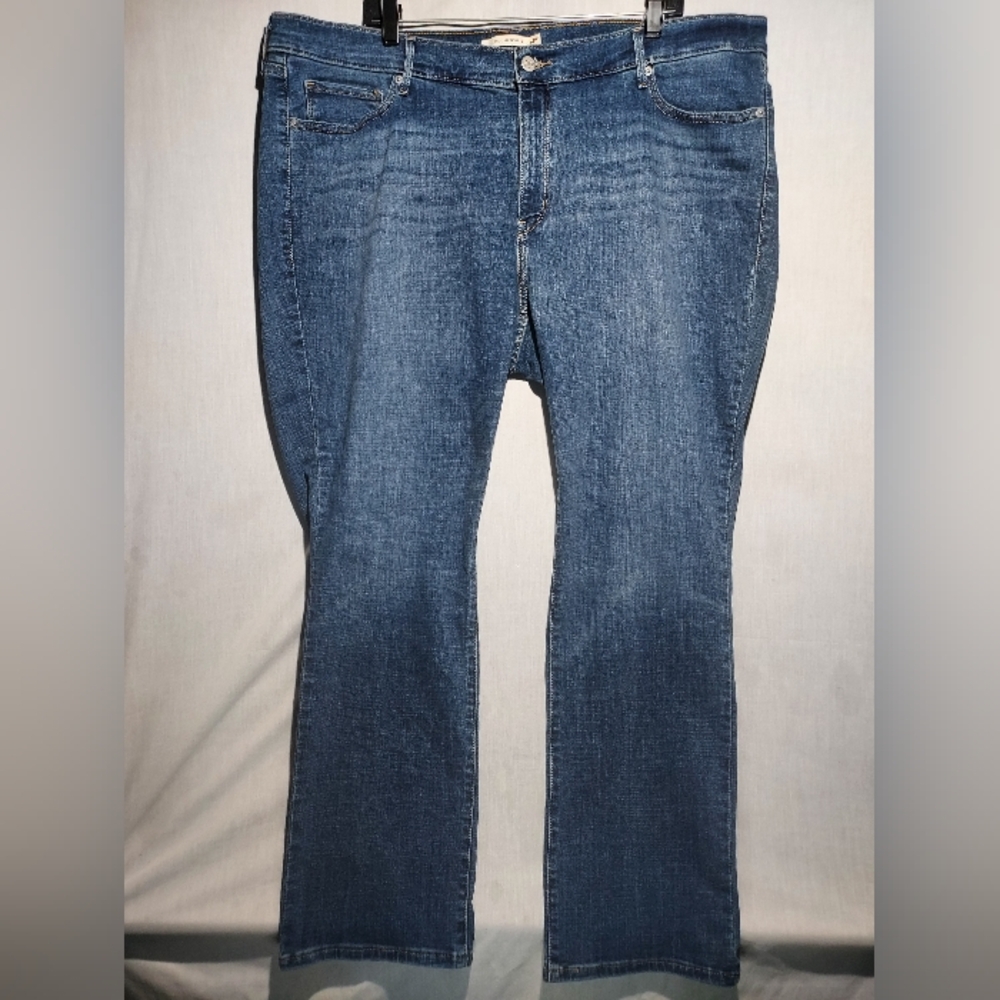 Levis‎ Classic Straight Medium Wash Womens 5 Pocket Jeans Size 24W